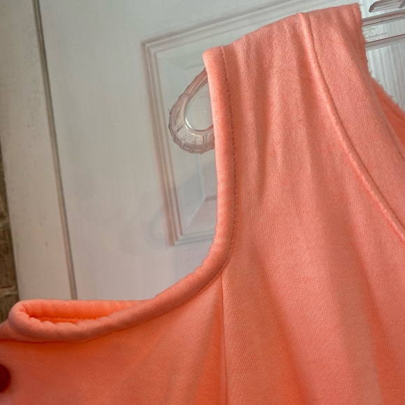 Rue + Cold Shoulder Sweatshirt NWOT - Picture 3 of 5